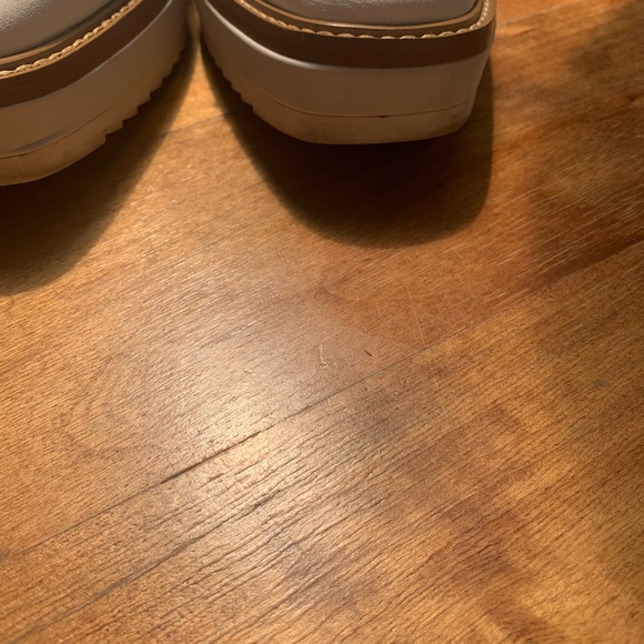 Nine West white lace up shoe - Picture 8 of 8